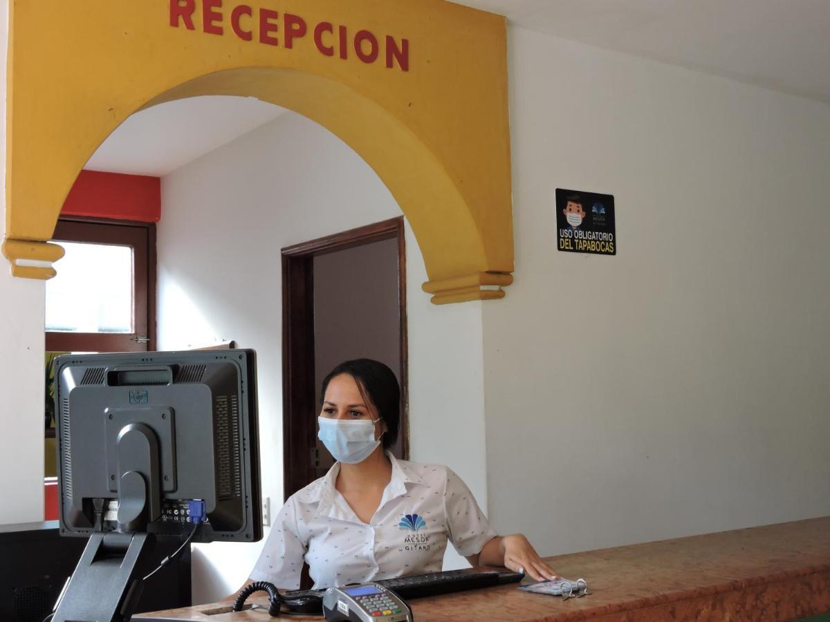 Hotel Y Restaurante Meson Del Gitano Caucasia Extérieur photo